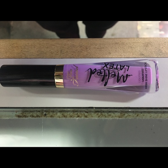 Lipstick, lip gloss - Picture 2 of 2